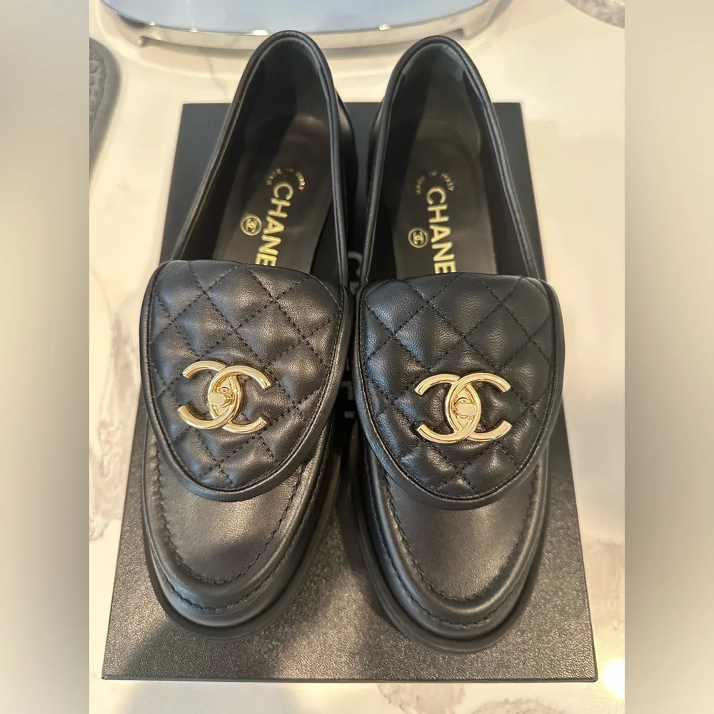 CHANEL classic loafers